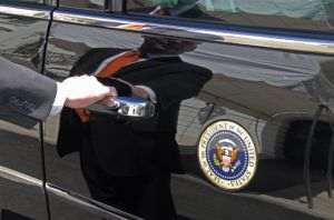 Tânăr împuşcat după ce a încercat să pătrundă ilegal în reşedinţa lui Trump din Florida